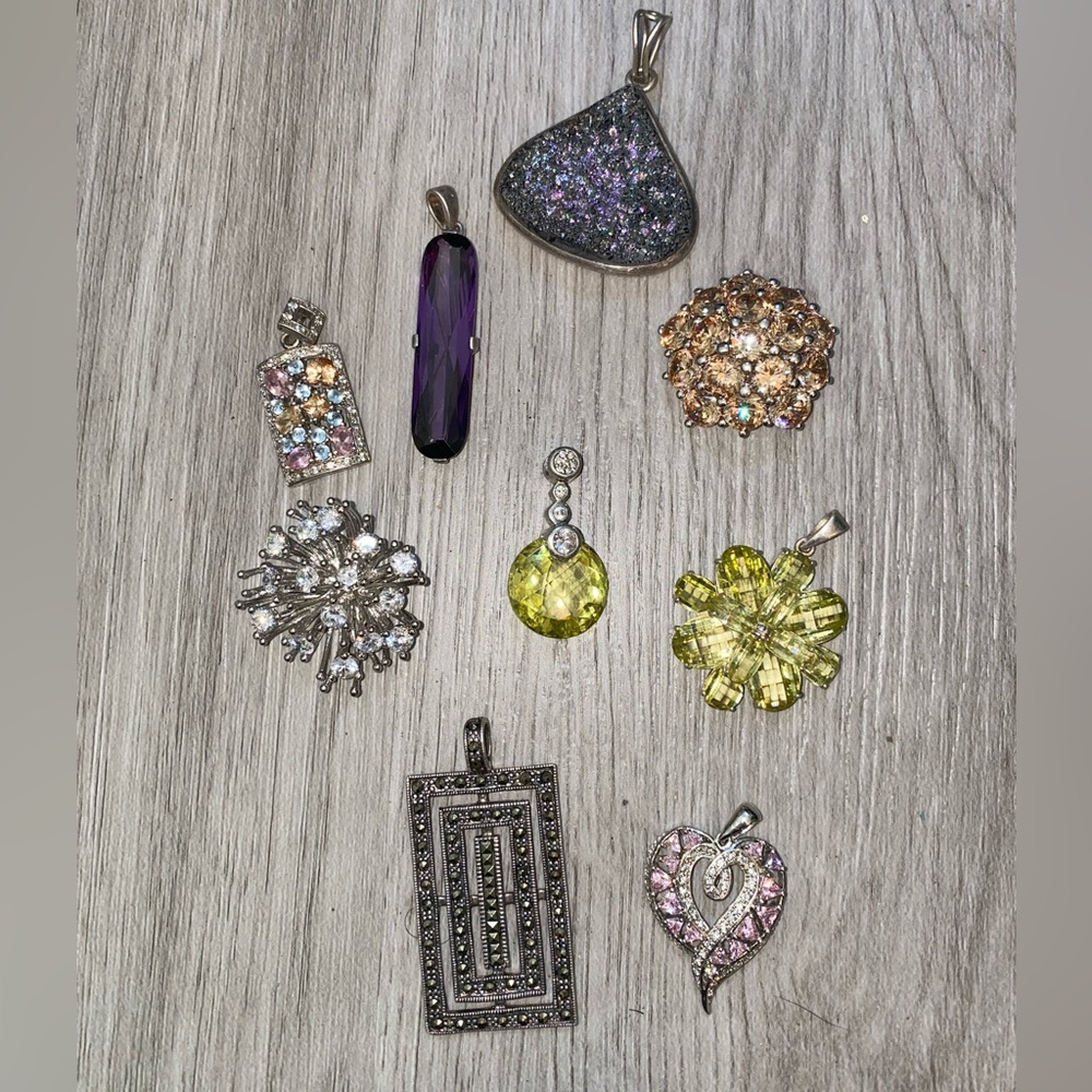 Necklace pendant